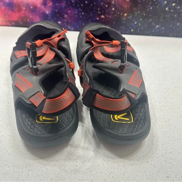 Keen Zambezi Hiking Water Sport Sandals Shoes Mens Size 10 Gray Red Adjustable