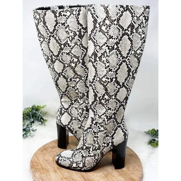 Kenneth Cole Justin Snake Skin Knee High Boots white and black size 6