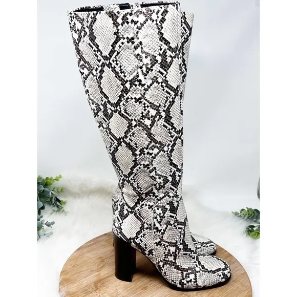 Kenneth Cole Justin Snake Skin Knee High Boots white and black size 6