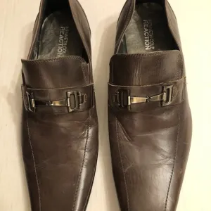 KENNETH COLE MEN'S NEW SLIP ON DRESS SHOES  SIZE: 10M