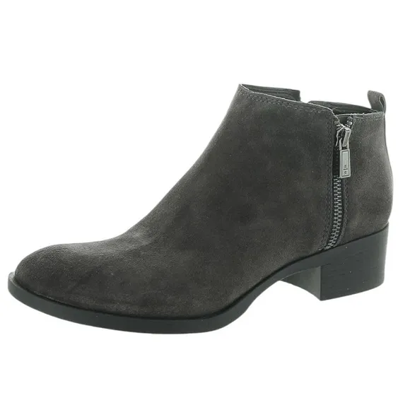 Kenneth Cole New York Dara Side-Zip Leather Booties in Asphault. Size 9.