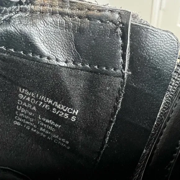 Kenneth Cole New York Dara Side-Zip Leather Booties in Asphault. Size 9.