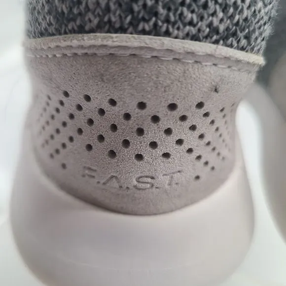 Kizik Madrid Eco Knit Heathered Grey Walking Shoes Men’s Size‎ 9W Women’s 10.5W