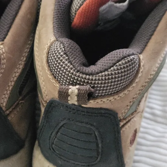 Kodiak Brown and Black Hiking Boots Size 9.5