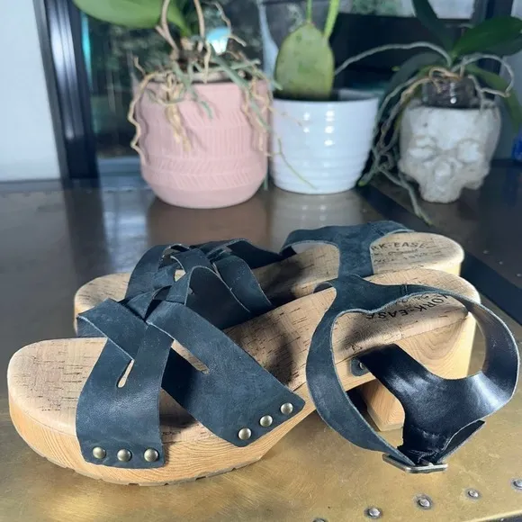 Kork Ease Women Sandal Gladiator Strappy Studded Summer Beach Leather Black 11
