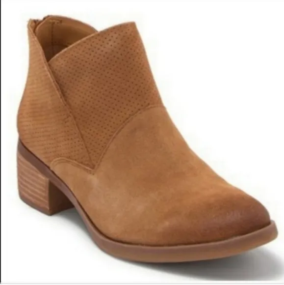 Korks Maldon Suede Ankle Bootie Green Size 6 New in Box