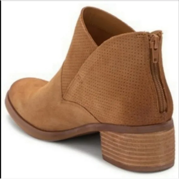 Korks Maldon Suede Ankle Bootie Green Size 6 New in Box