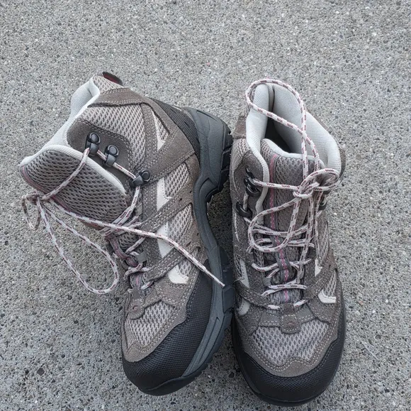 L L Bean Women's Hiking Boots Size 8.5
