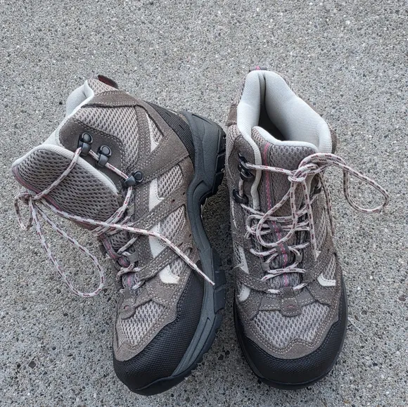 L L Bean Women's Hiking Boots Size 8.5