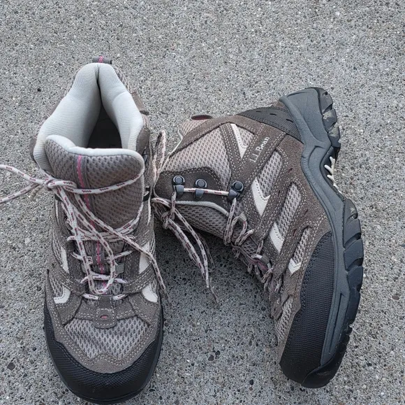 L L Bean Women's Hiking Boots Size 8.5
