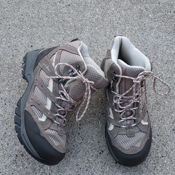 L L Bean Women's Hiking Boots Size 8.5