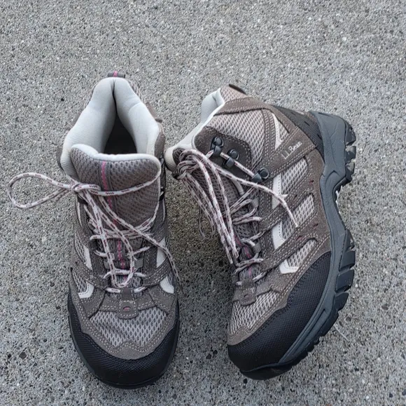 L L Bean Women's Hiking Boots Size 8.5