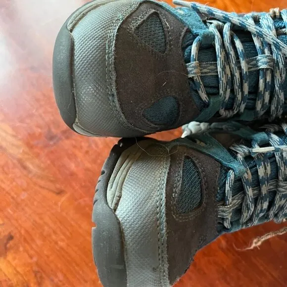 L. L. Bean Youth Hiking Boots- Size 6