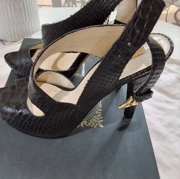 LA FENICE VENEZIA BLACK ALICIA LEATHER SZ 7 HEELS IN BOX DUST BAG PRE-LOVED