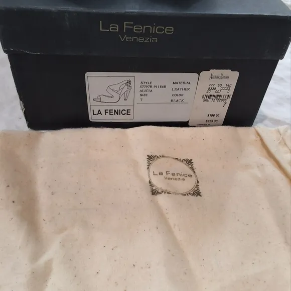LA FENICE VENEZIA BLACK ALICIA LEATHER SZ 7 HEELS IN BOX DUST BAG PRE-LOVED