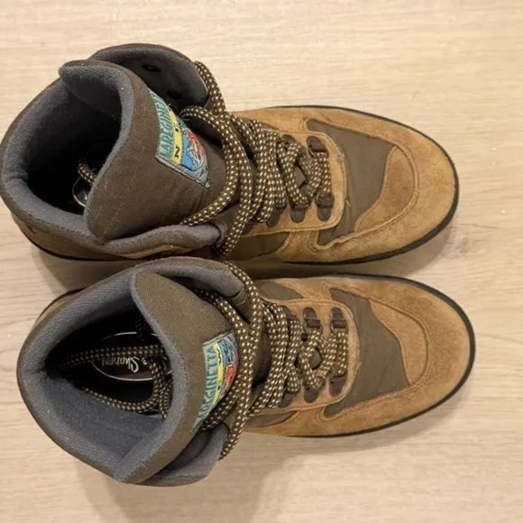 La Reginetta Vintage Brown Hiking Boots. US women’s size 8.5 (EUR 39)