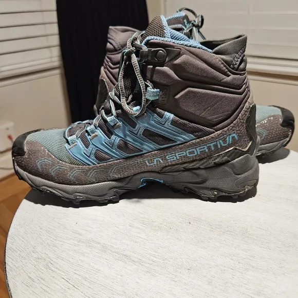 LA Sportiva Hiking Boots