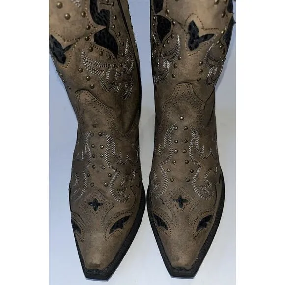 Laredo 55964‎ Lucretia Studded Western Snip Toe Women’s Boots Size 8.5M