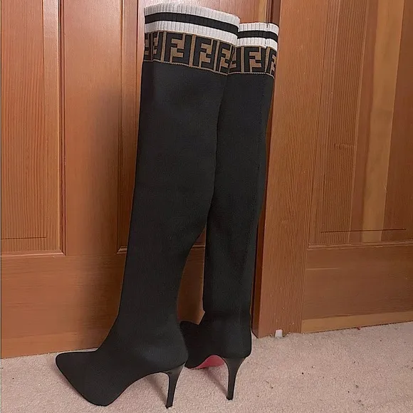 Lavishly Paris Luxury Designer Fashion Knee Length Boots. Size 7/7.5
