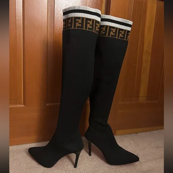 Lavishly Paris Luxury Designer Fashion Knee Length Boots. Size 7/7.5
