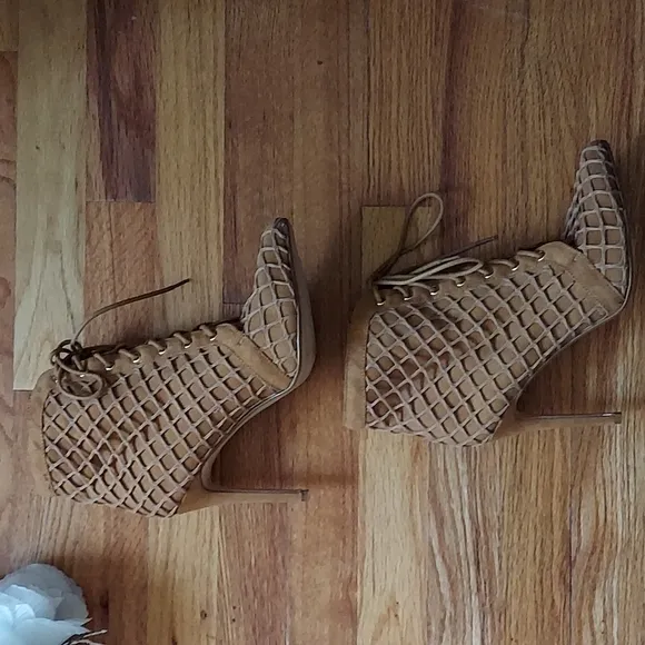 Lemon Drop Volendam Faux Suede Fishnet Booties 7.5