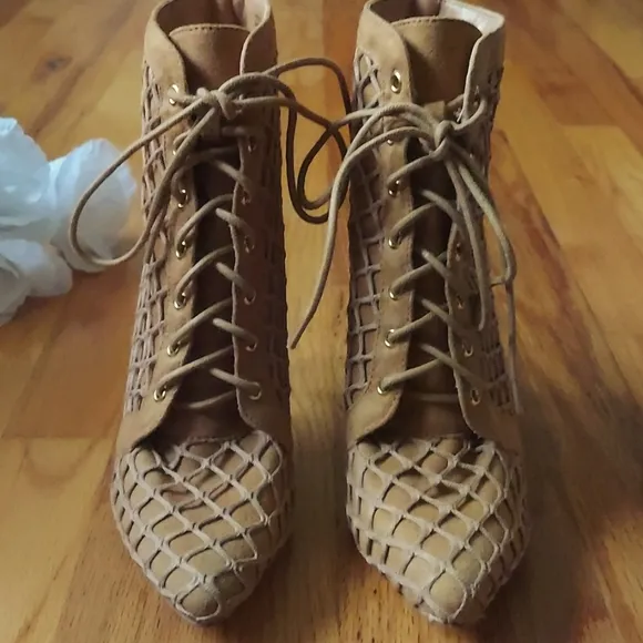 Lemon Drop Volendam Faux Suede Fishnet Booties 7.5