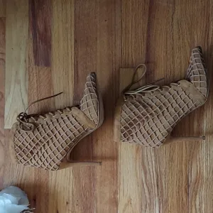Lemon Drop Volendam Faux Suede Fishnet Booties 7.5
