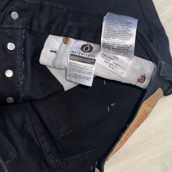 Levi's 501 Shorts Men's 32 Original Fit Black Denim Stretch Shorts Preppy Spring