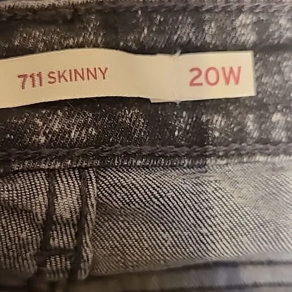 Levi's 711 Size 20W Petite Black Acid Wash Mid-Rise Skinny Jeans Grunge Goth