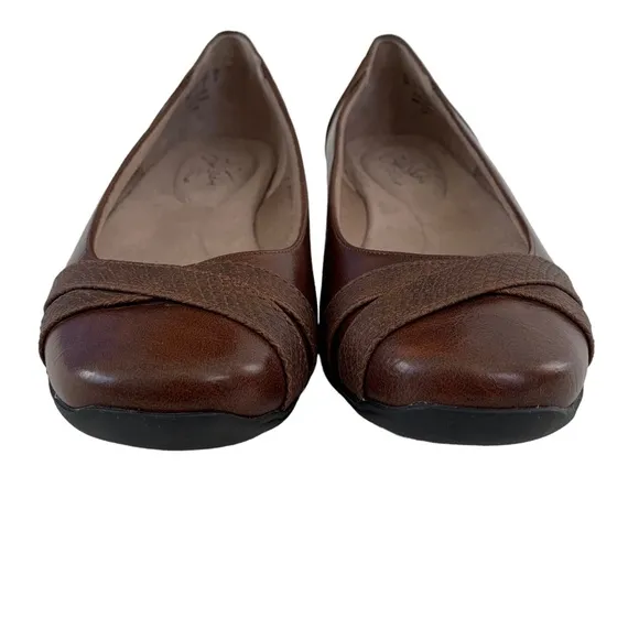 Life Stride Brown Ballet Shoes