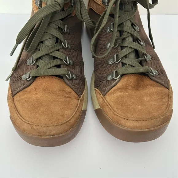 LL Bean Mens Vista Mid Hikers Lace-up Boots in Saddle Brown size 9.5 Suede Mesh
