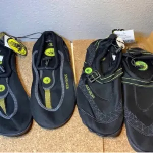 LOT of 2 NWT MENS BODY GLOVE Realm   RIPTIDE III Water Pool Beach Shoes SIZE 9