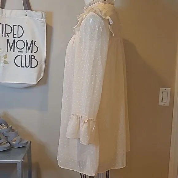 Loveriche Loose Fit Peasant Dress in Cream sz Small