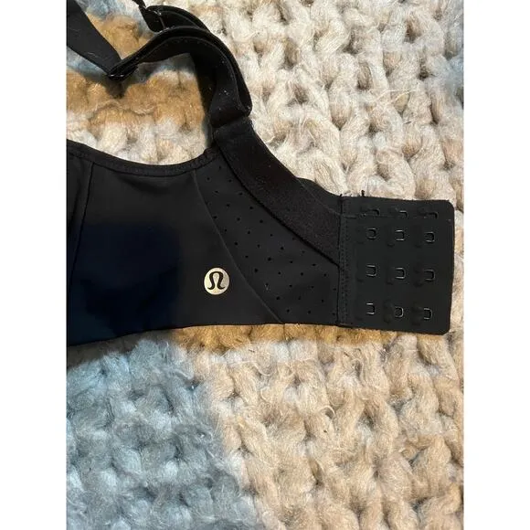 Lululemon bra black size 32DD lot of 2