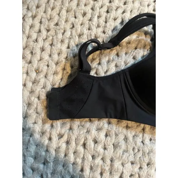 Lululemon bra black size 32DD lot of 2