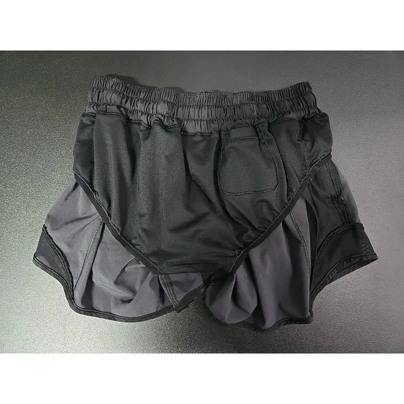 LULULEMON Hotty Hot Short  Incognito Camo Grey Black Size 4 Gym Summer Fit