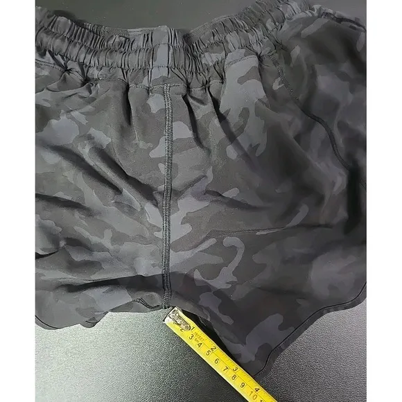 LULULEMON Hotty Hot Short  Incognito Camo Grey Black Size 4 Gym Summer Fit