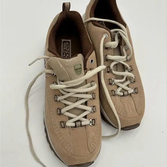 #M349 New Women’s Tan Sketcher Tan sport shoes in Box.  New laces, perfect!!!!