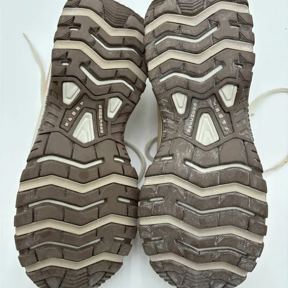 #M349 New Women’s Tan Sketcher Tan sport shoes in Box.  New laces, perfect!!!!