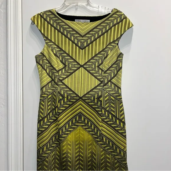 Maggy London Turquoise lace Boat Neck Midi Dress. Size: 8