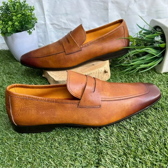 Magnanni men Vince Leather Penny Loafer color :cuero size 11 gently used