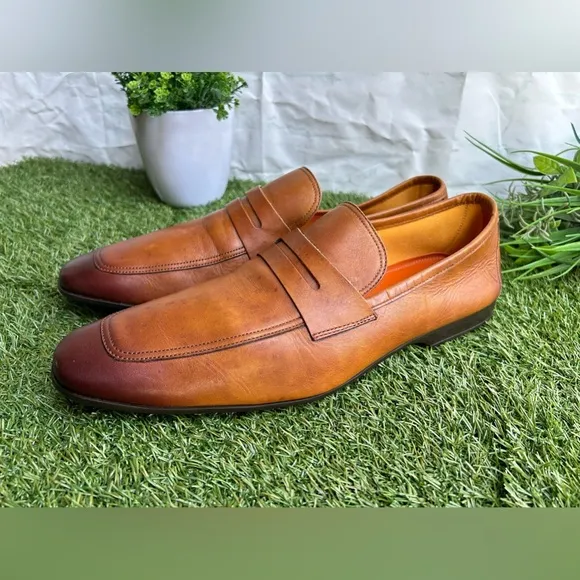 Magnanni men Vince Leather Penny Loafer color :cuero size 11 gently used