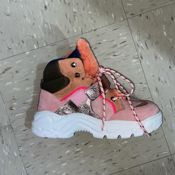 Maison Mangostan Kids Pink Shoes (UNWORN)