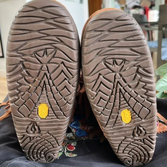 Manitobah Buffalo Dancer Chestnut Suede Fringe Boots WARM Shearling Lined🥶❄️