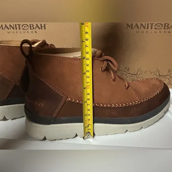 Manitobah Men’s Mesa Chukka Light Weight Boots Size 12