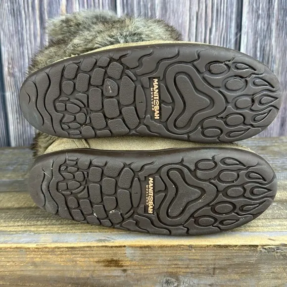 Manitobah Mukluks Waterproof Suede Boots- Size 1