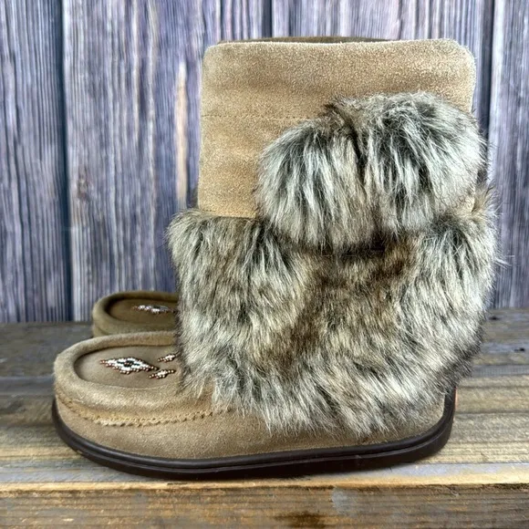 Manitobah Mukluks Waterproof Suede Boots- Size 1