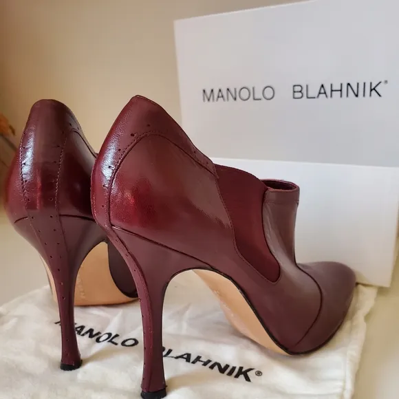 Manolo Blahnik Burgundy Leather Boots Sambaz - SZ 39.5