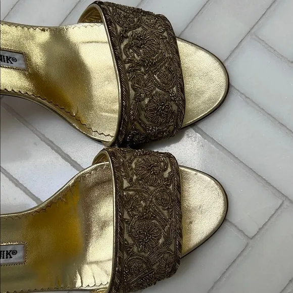 MANOLO BLAHNIK Gold Women's Heels