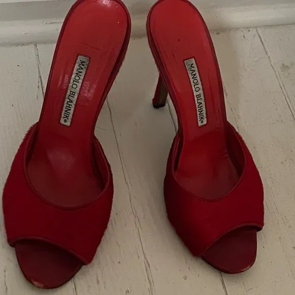 Manolo Blahnik Red Suede Heels size 40 (for 8.5-9.5). 😊